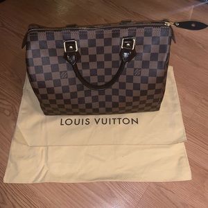 Louis Vuitton Speedy 30